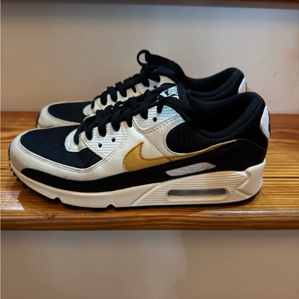 Nike Women's Black and Gold Sneakers